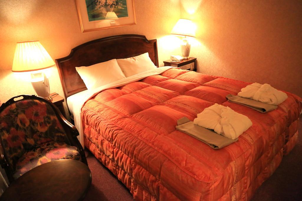 Hotel Palace Inn Toyota Тойота Екстериор снимка