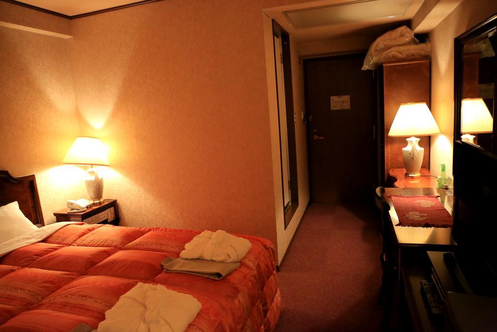 Hotel Palace Inn Toyota Тойота Екстериор снимка