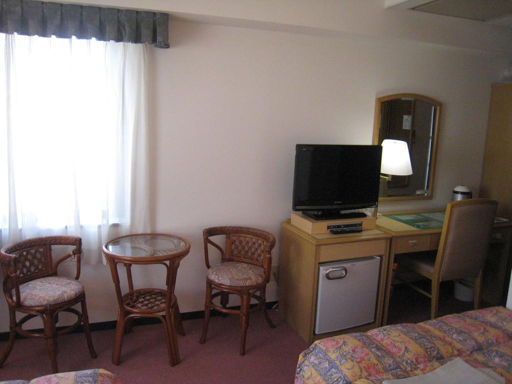 Hotel Palace Inn Toyota Тойота Екстериор снимка