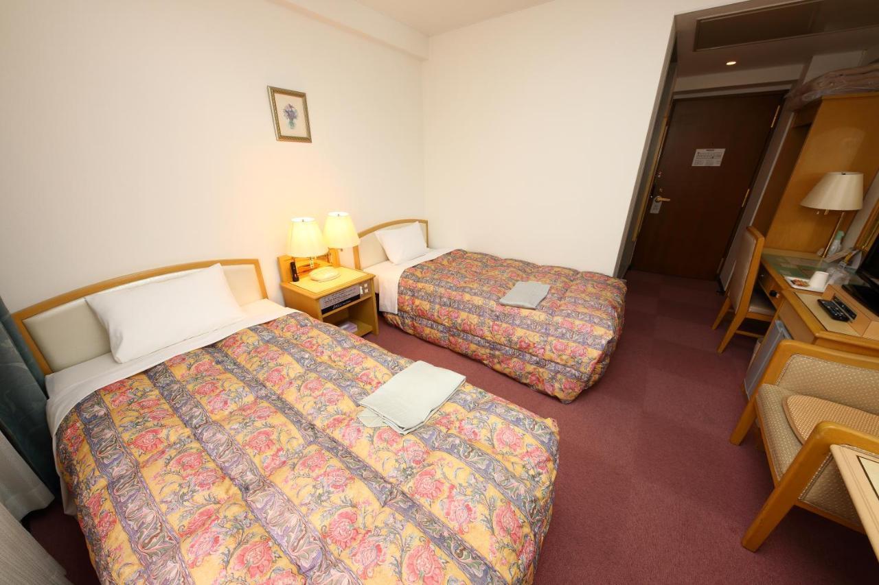 Hotel Palace Inn Toyota Тойота Екстериор снимка